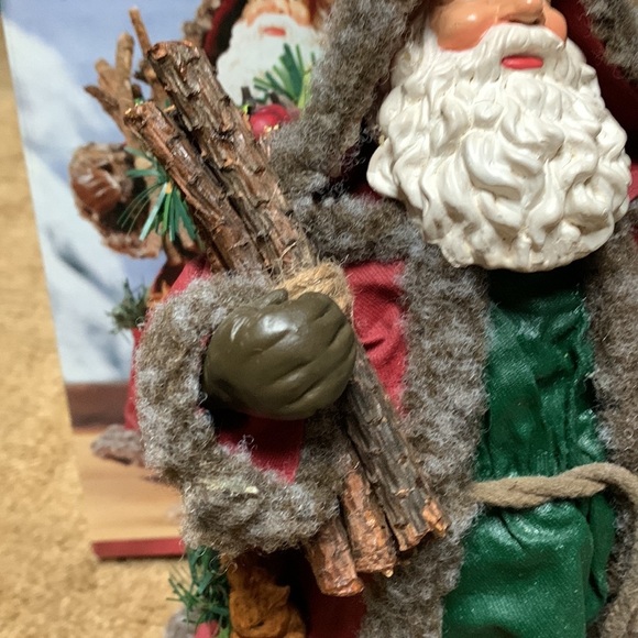 Kirkland Signatures Fabric Mache Classical Santa w/ tiny laying Reindeer Vintage - Picture 4 of 16